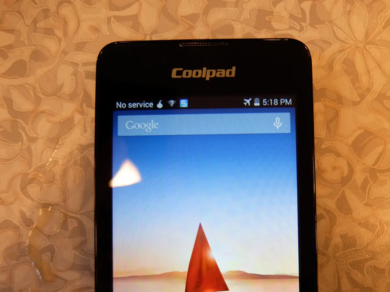 Comparison of the iPhone and Garmin inReach: Two Popular Devices Compared