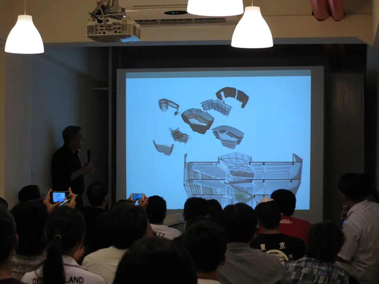 Compact Projectors: Top Picks for Outdoor Cinema Experiences Anywhere