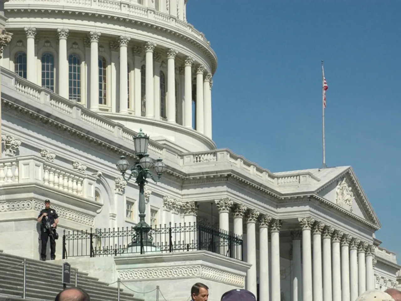 Defense Department urged to expedite integration of phishing-resistant login methods