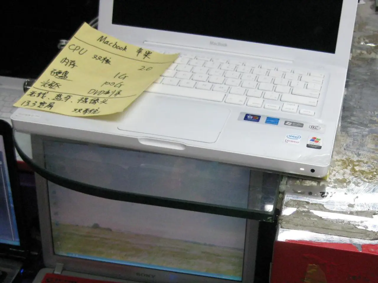 Best Buy currently offers a discount on the Kindle Colorsoft Signature Edition