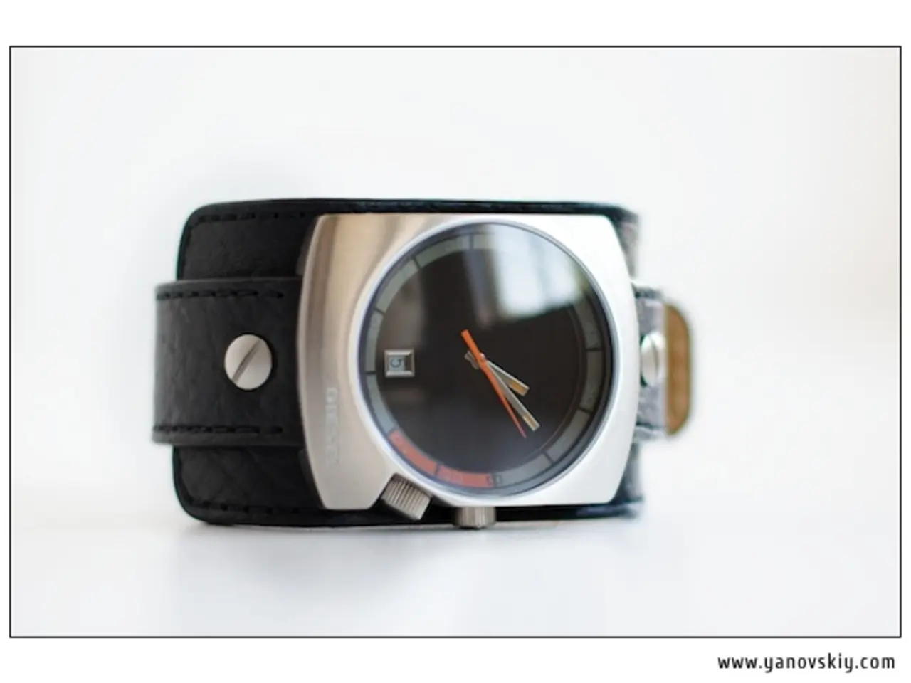 Kazakhstani workers potentially prohibited from employment in multiple locations simultaneously