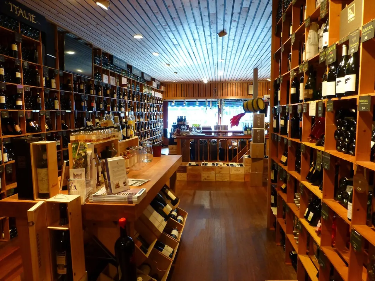 Decentralized Data Management Network