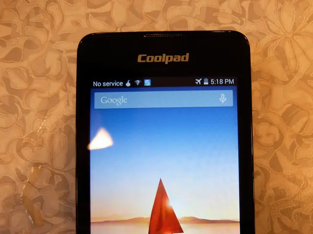 Comparison of the iPhone and Garmin inReach: Two Popular Devices Compared