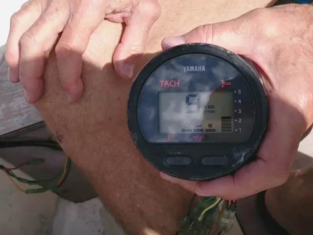 High-Performance, Cost-Effective: DHO800 Function Generator for Impressive Results