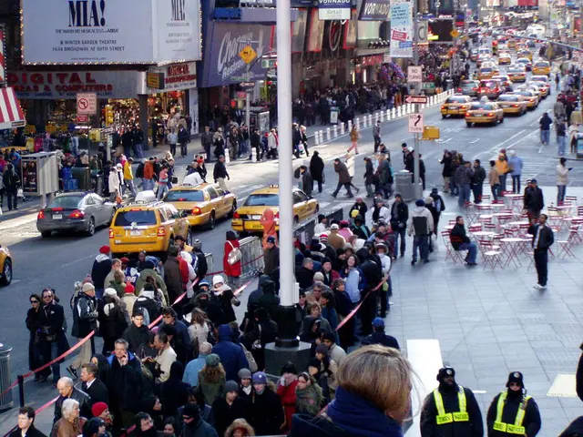 Navigating B35 Roadway: Redirects, Barriers, and Strategies for Commuters and Locals