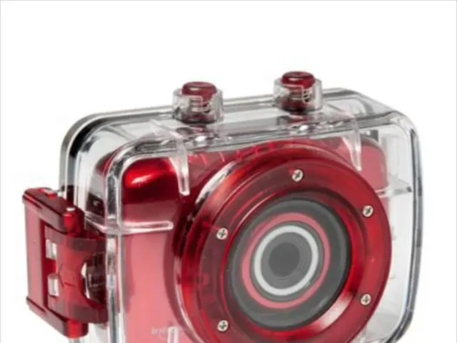 Comparing the Sigma 18-35mm f/1.8 DC HSM Zoom Lens to the Canon EF 16-35mm f/2.8L II: a battle of...