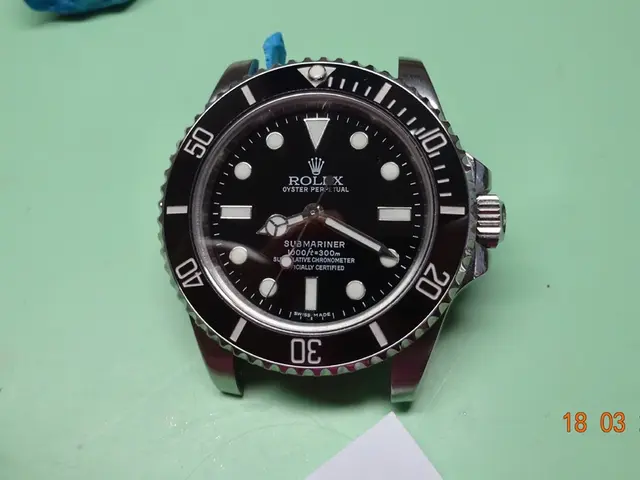 Browser-Based Simulation of Mysterious Number Stations