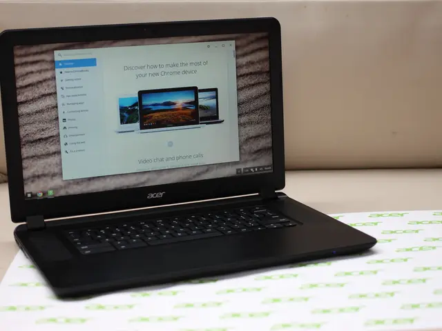 Amazon's premium e-reader, the Kindle Oasis, is back on sale for interested buyers to acquire.