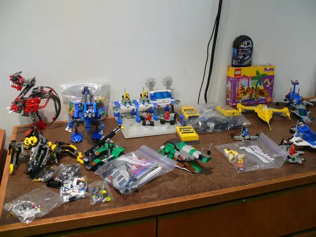 Network Device for Connecting Computers and Devices