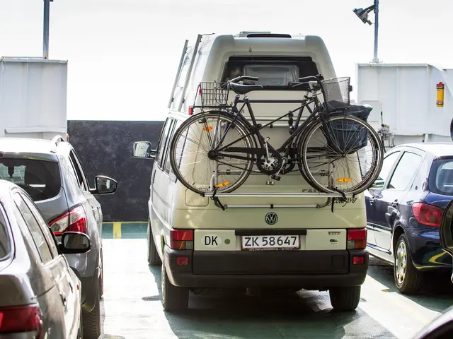 AutomakerCzinger postpones GT and SUV projects to concentrate on diverse versions of the 21C...