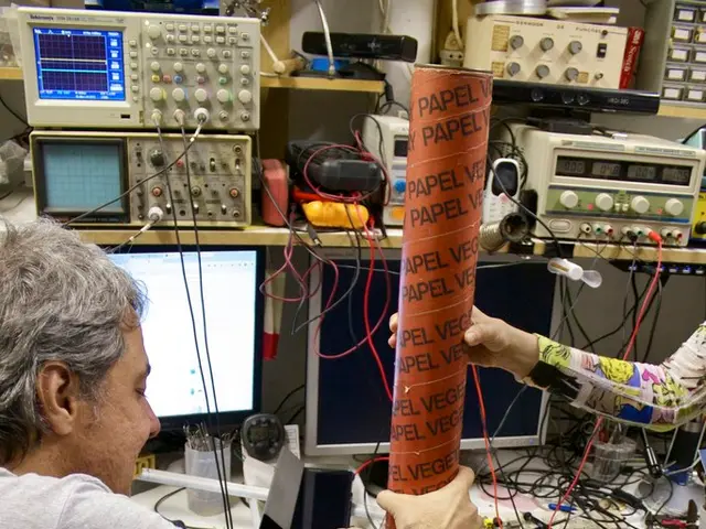 Google unleashes AI-driven smartphones, targeting Apple's market dominion of iPhones.